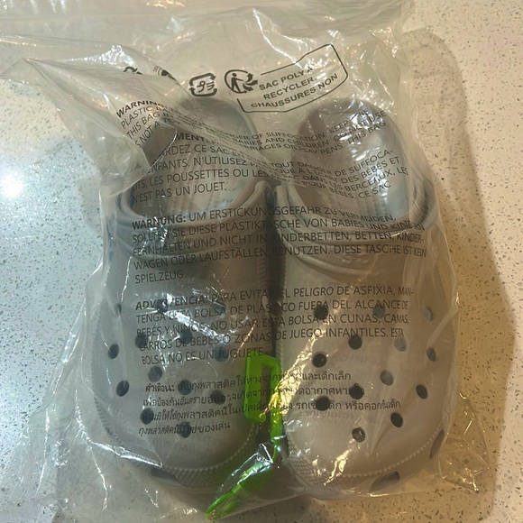 Light grey crocs - Picture 1 of 1